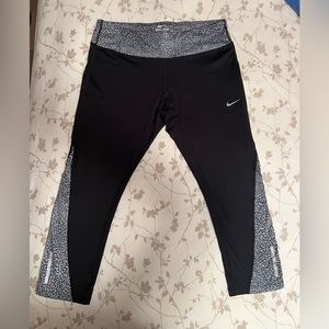 Women’s Nike Dri-fit Workout Capris